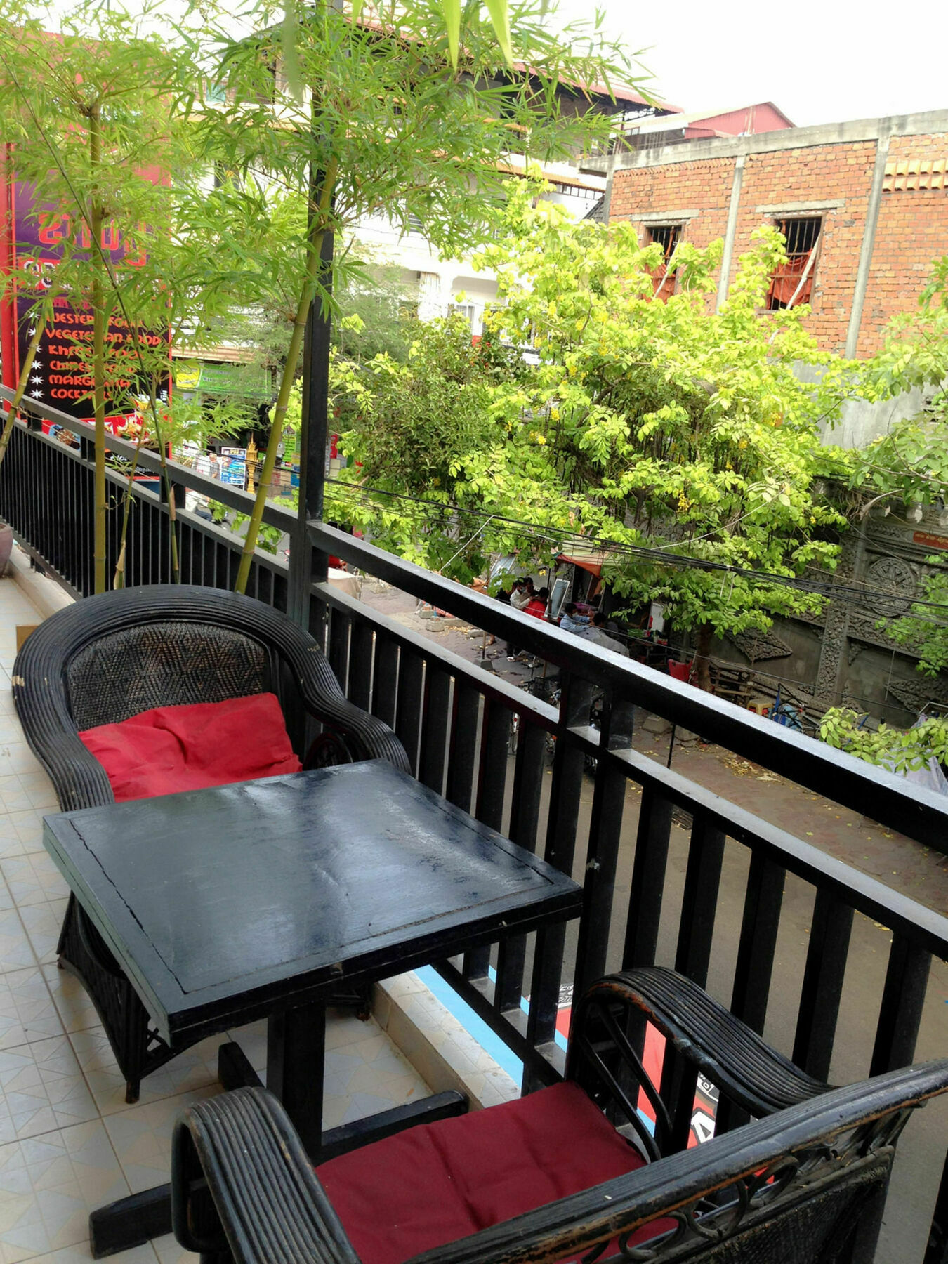 White River II Hostel Phnom Penh Exterior foto